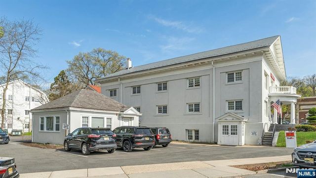 40 Ridgewood Avenue, Ridgewood, NJ 07450