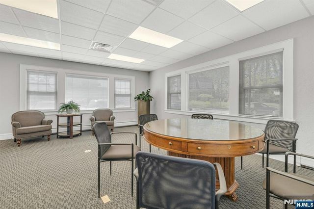 40 Ridgewood Avenue, Ridgewood, NJ 07450
