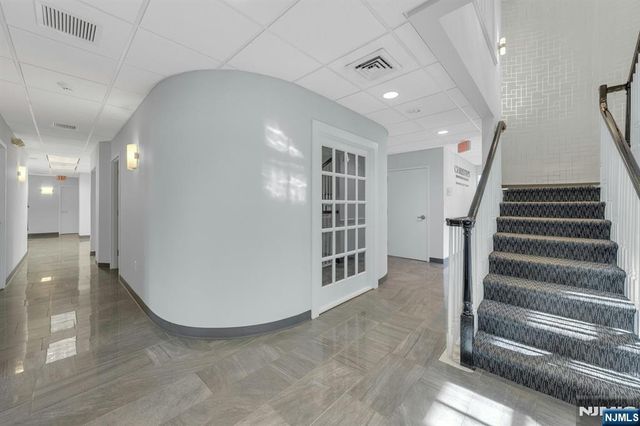 40 Ridgewood Avenue, Ridgewood, NJ 07450
