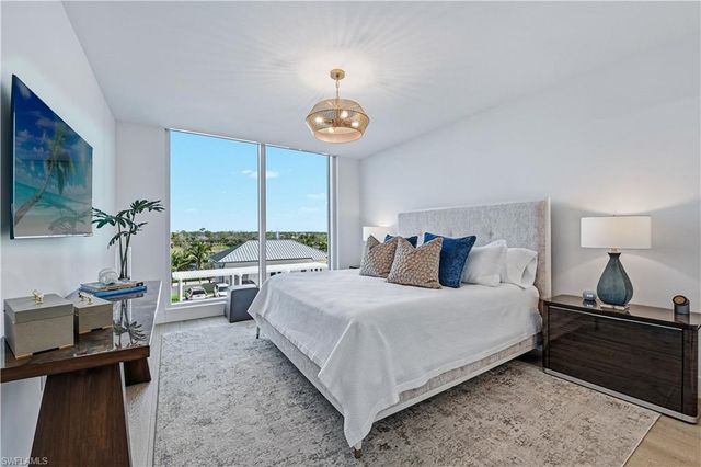 13935 Old Coast RD 406, Naples, FL 34110