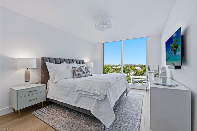 13935 Old Coast RD 406, Naples, FL 34110