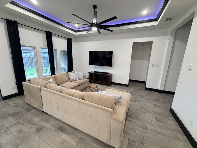 4009 Karo Dr, Corpus Christi, TX 78414