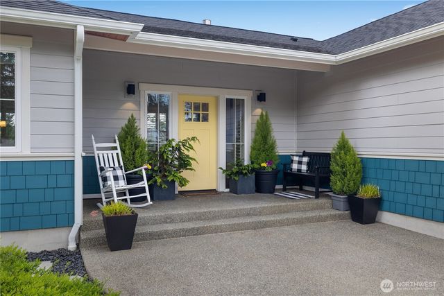 111 E Country Club Drive N, Union, WA 98592