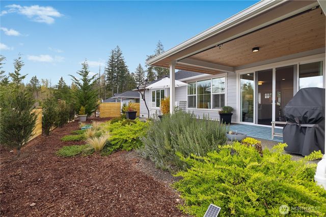 111 E Country Club Drive N, Union, WA 98592