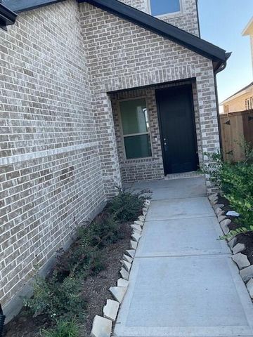 7022 Brilliance Dr, Sugar Land, TX 77469
