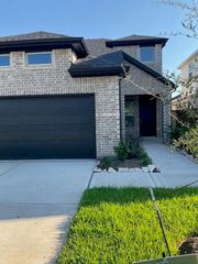 7022 Brilliance Dr, Sugar Land, TX 77469