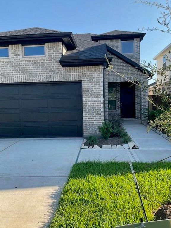 7022 Brilliance Dr, Sugar Land, TX 77469