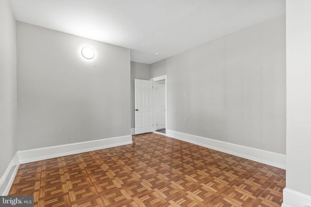 19332 LONGMEADOW RD, Hagerstown, MD 21742
