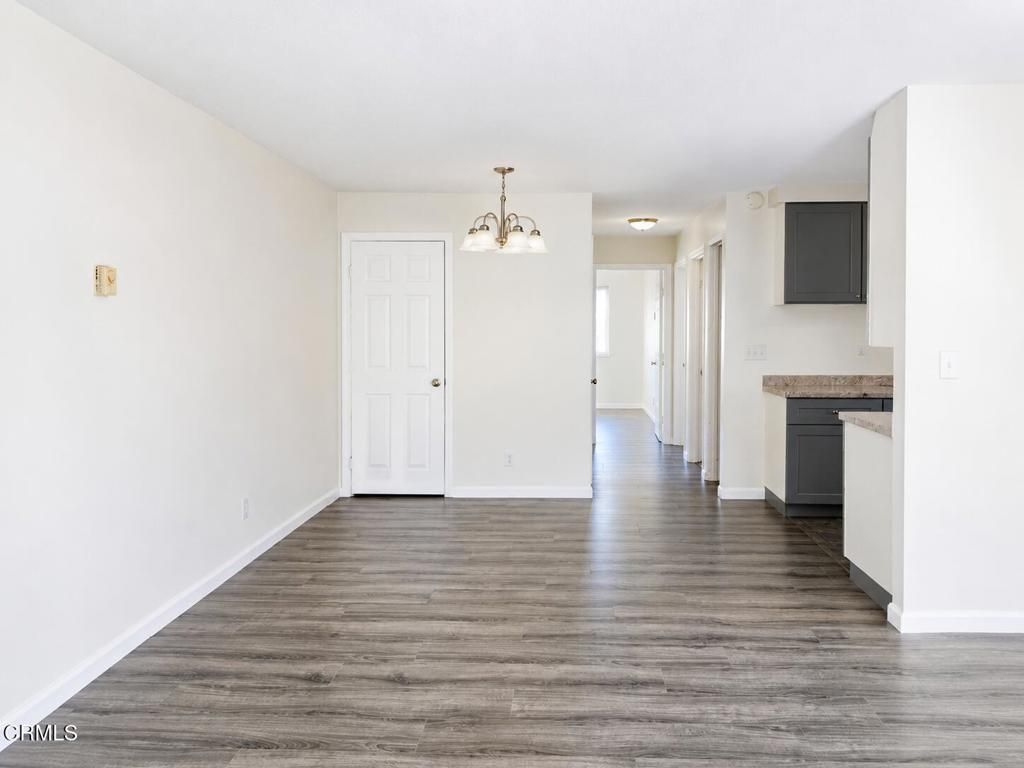 Image 4 of property listing at 1107 Carlsbad Place, Ventura, CA 93003