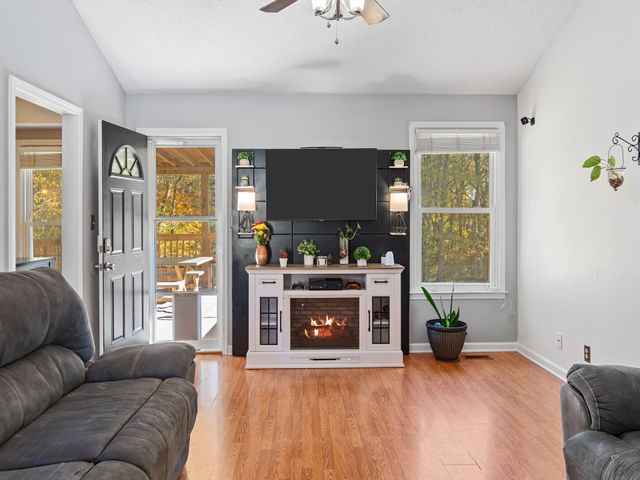 3423 Melrose Dr, Clarksville, TN 37042