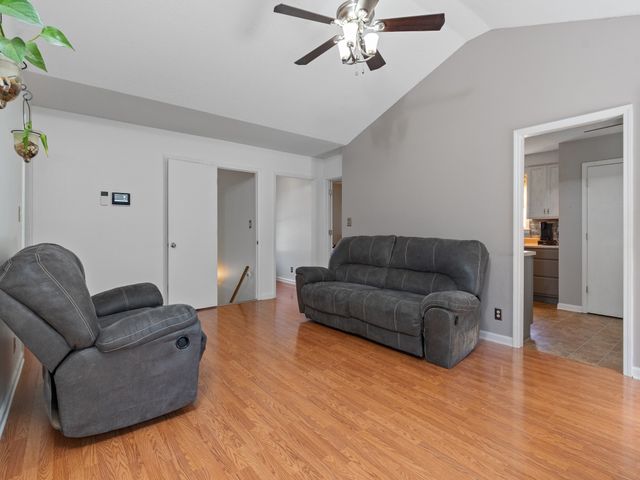 3423 Melrose Dr, Clarksville, TN 37042