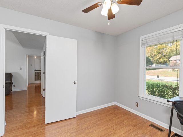 3423 Melrose Dr, Clarksville, TN 37042