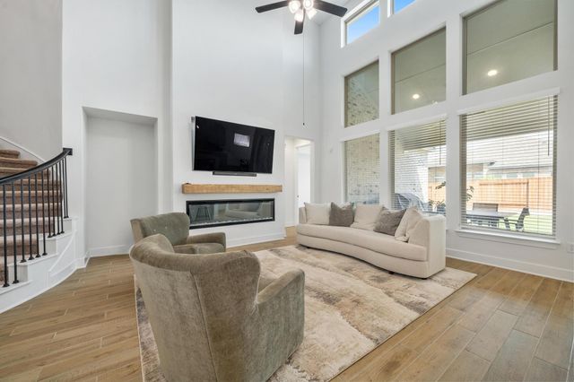6220 Hilltop Plateau DR, Austin, TX 78738