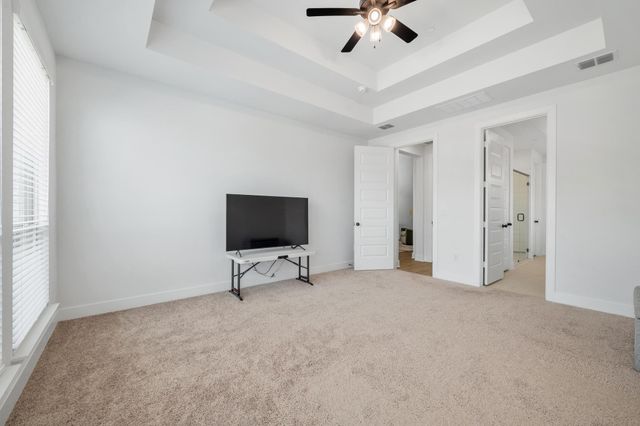 6220 Hilltop Plateau DR, Austin, TX 78738