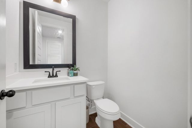 6220 Hilltop Plateau DR, Austin, TX 78738