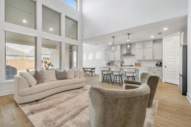 6220 Hilltop Plateau DR, Austin, TX 78738