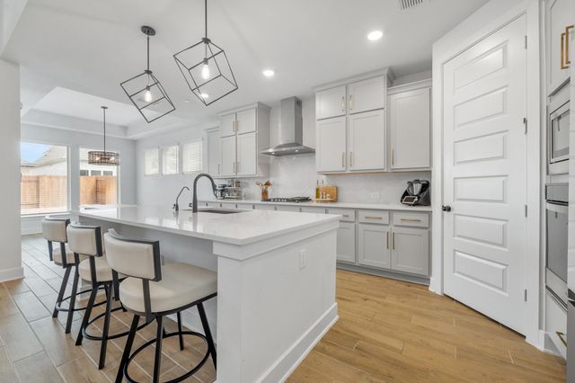 6220 Hilltop Plateau DR, Austin, TX 78738