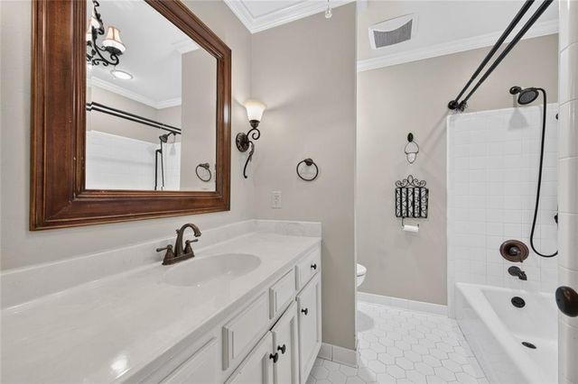 6001 Timberly Road N, Mobile, AL 36609