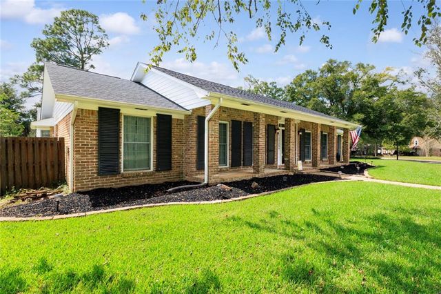 6001 Timberly Road N, Mobile, AL 36609