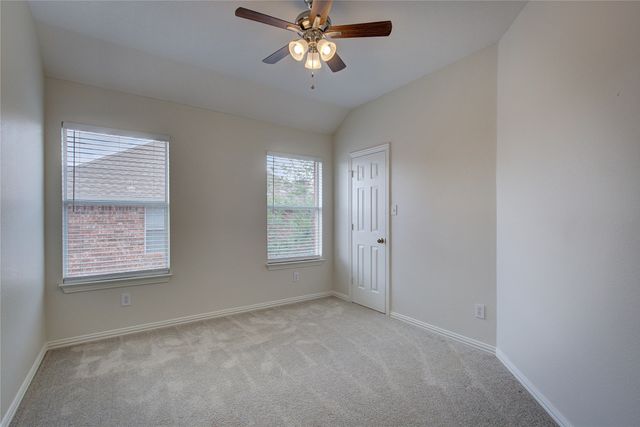 2917 Newport Drive, Rockwall, TX 75032