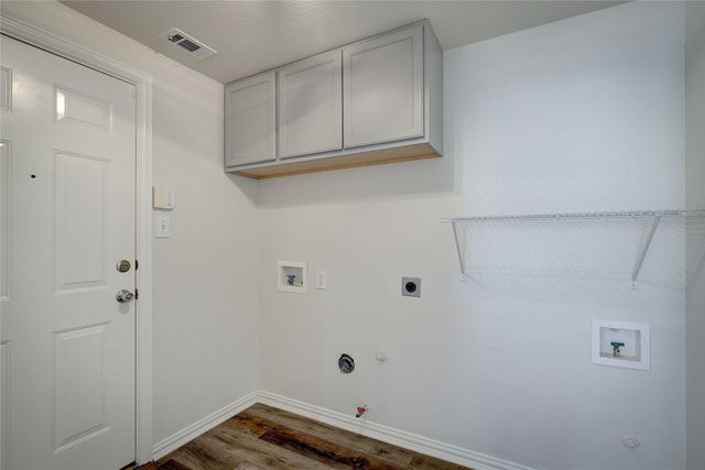2917 Newport Drive, Rockwall, TX 75032