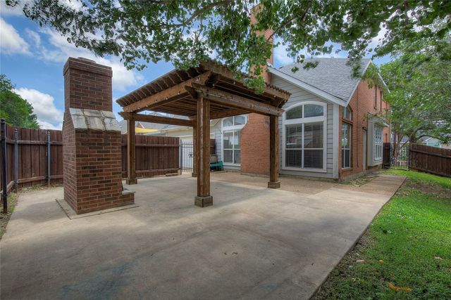 2917 Newport Drive, Rockwall, TX 75032