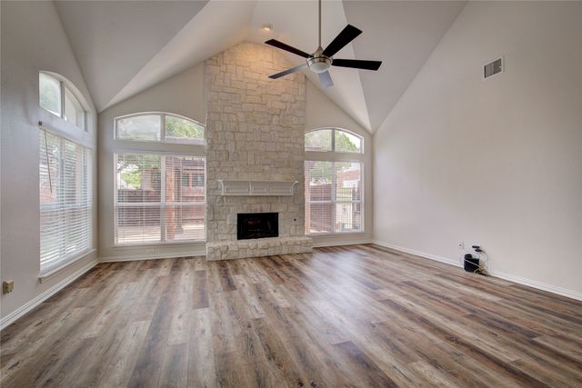 2917 Newport Drive, Rockwall, TX 75032