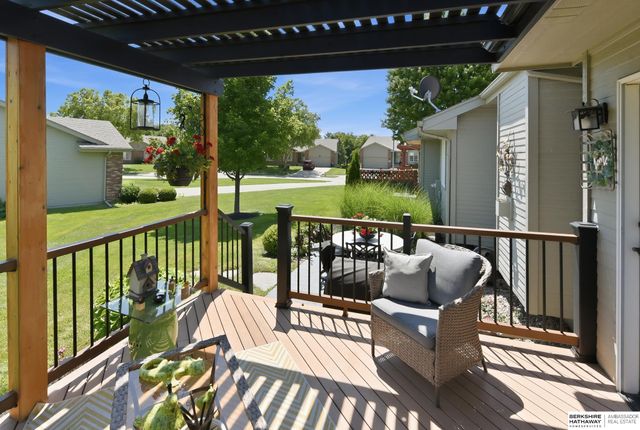 15607 Edna Circle, Omaha, NE 68136