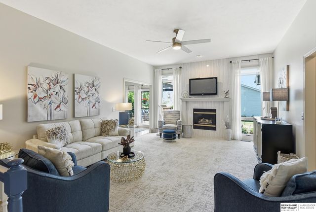 15607 Edna Circle, Omaha, NE 68136