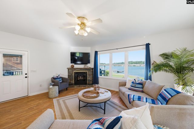 156 Point Circle Road, Prosperity, SC 29127
