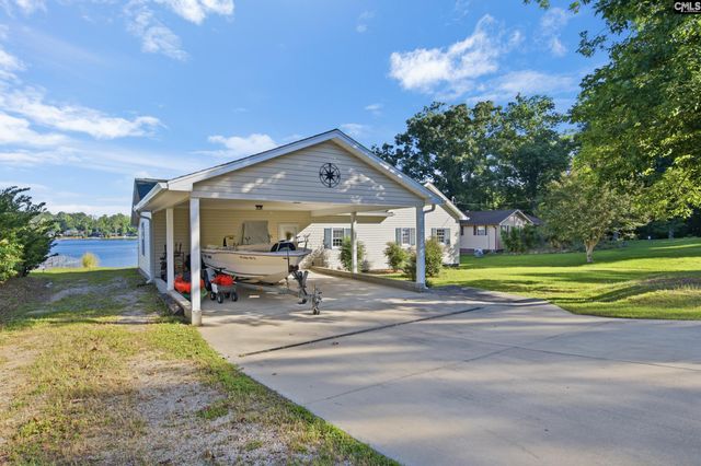 156 Point Circle Road, Prosperity, SC 29127