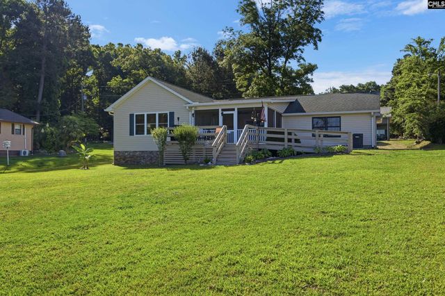 156 Point Circle Road, Prosperity, SC 29127