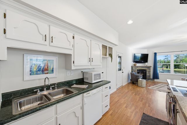156 Point Circle Road, Prosperity, SC 29127