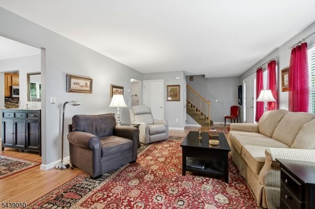 10 Mountainside Dr, Andover Twp., NJ 07860