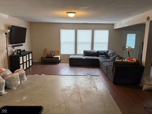 8402 Ligonier Drive, Indianapolis, IN 46113