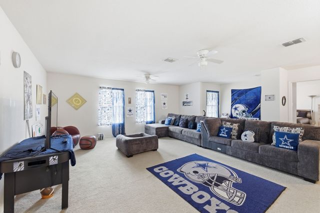 9104 Cheswick Drive, Fort Worth, TX 76123