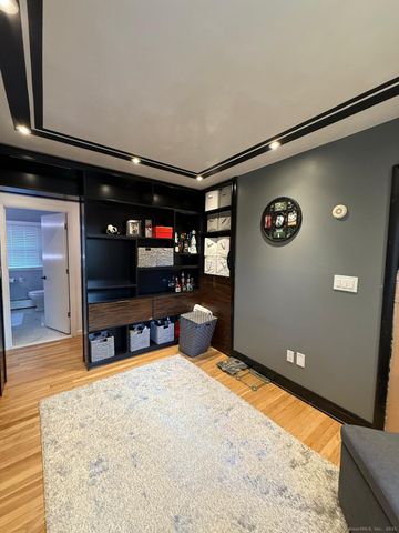 5763 Park Avenue, Fairfield, CT 06825