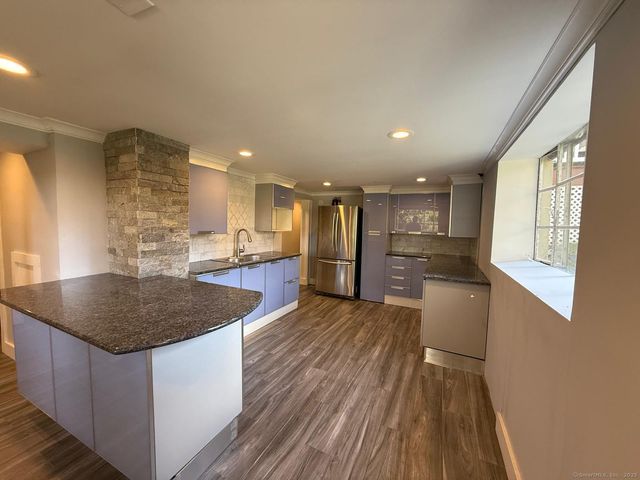 5763 Park Avenue, Fairfield, CT 06825