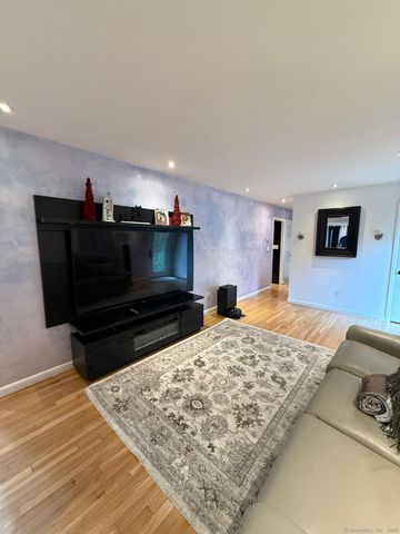 5763 Park Avenue, Fairfield, CT 06825