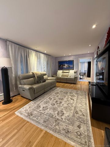 5763 Park Avenue, Fairfield, CT 06825