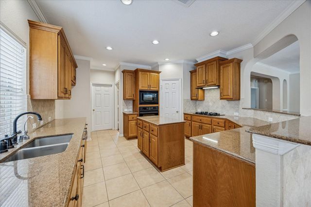 21223 Heartwood Oak Trail, Cypress, TX 77433