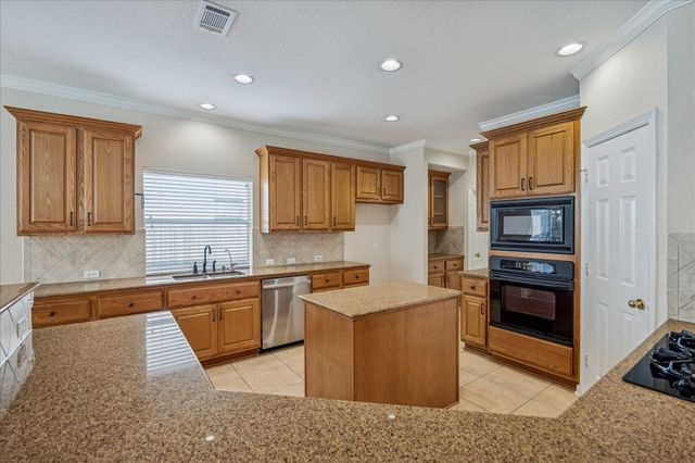 21223 Heartwood Oak Trail, Cypress, TX 77433