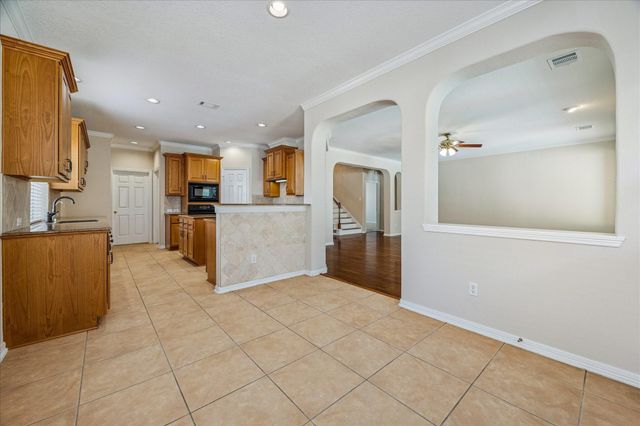 21223 Heartwood Oak Trail, Cypress, TX 77433