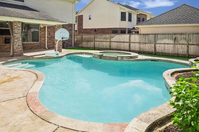 21223 Heartwood Oak Trail, Cypress, TX 77433