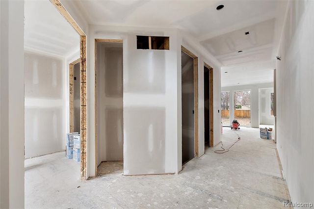 449 E Oakridge Street, Ferndale, MI 48220