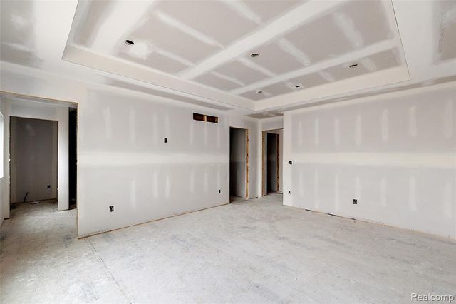 449 E Oakridge Street, Ferndale, MI 48220