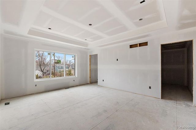 449 E Oakridge Street, Ferndale, MI 48220