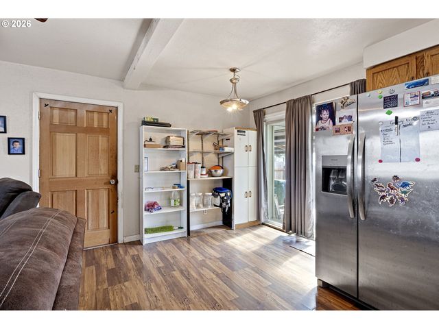 3810 ELMIRA Rd, Eugene, OR 97402