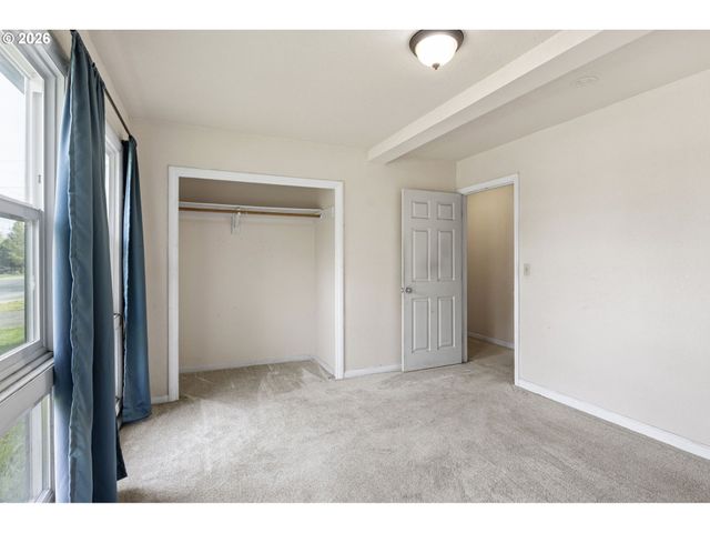 3810 ELMIRA Rd, Eugene, OR 97402