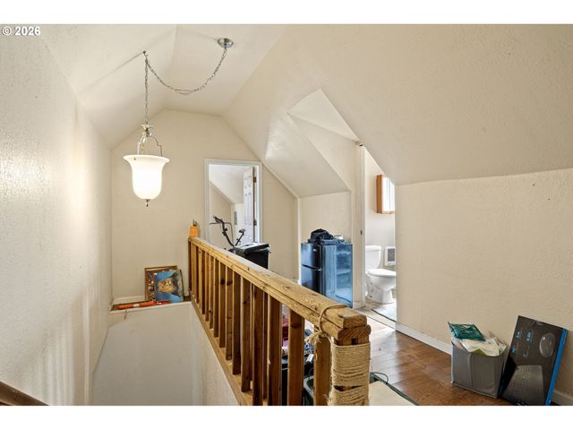 3810 ELMIRA Rd, Eugene, OR 97402